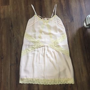NWT beautiful lace dress